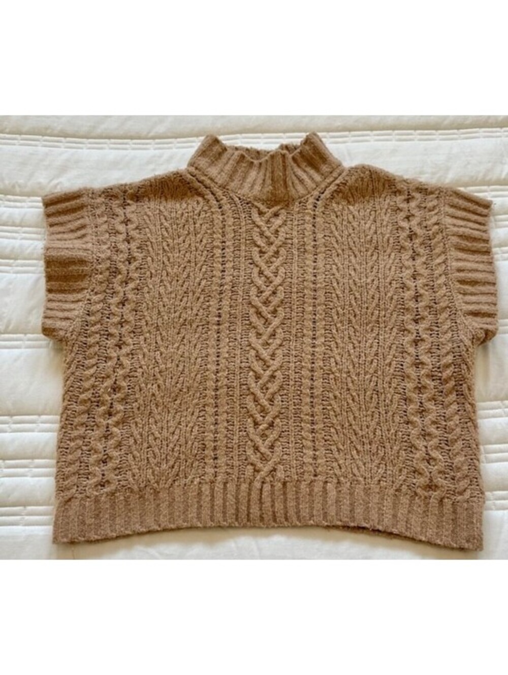 Pink Rose Chunky Cable Knit Sweater In Tan Color Rarely Worn XS